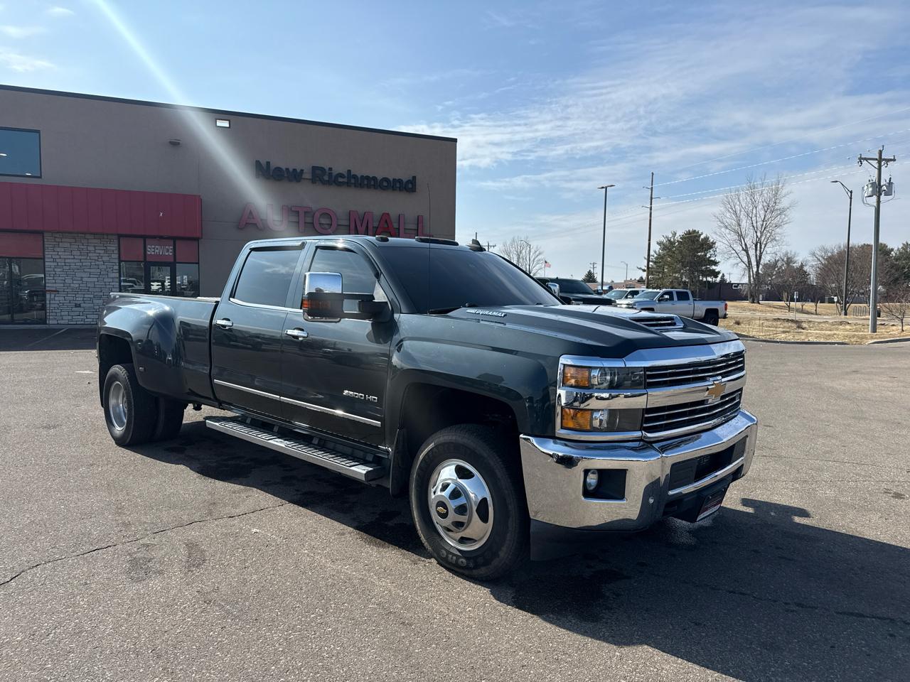 Chevrolet Silverado 3500HD LTZ Crew Cab 4WD 2017