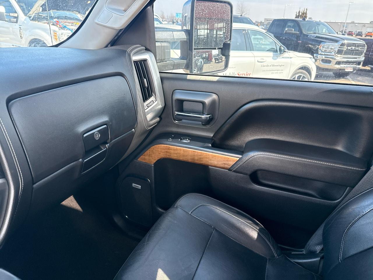 Chevrolet Silverado 3500HD LTZ Crew Cab 4WD 2017