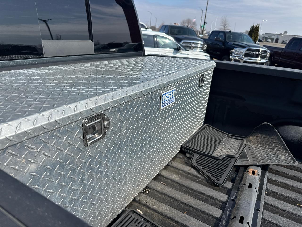 Chevrolet Silverado 3500HD LTZ Crew Cab 4WD 2017