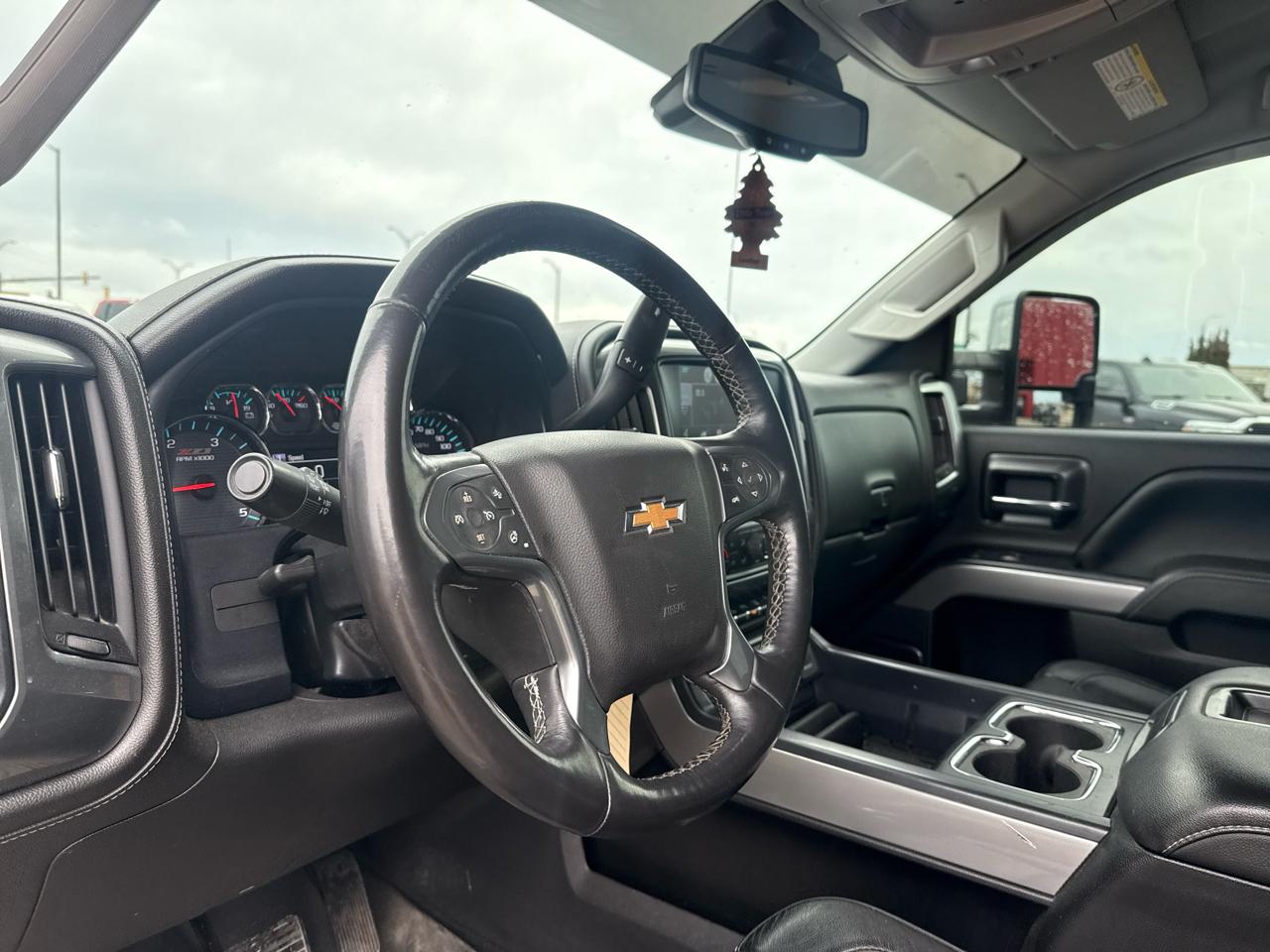 Chevrolet Silverado 2500HD LTZ Crew Cab 4WD 2015