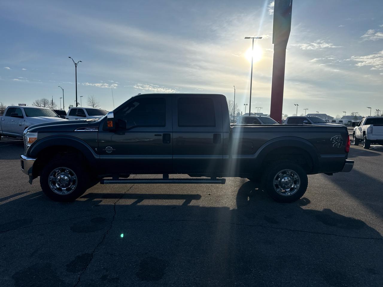 Ford F-250 SD XLT Crew Cab 4WD 2016
