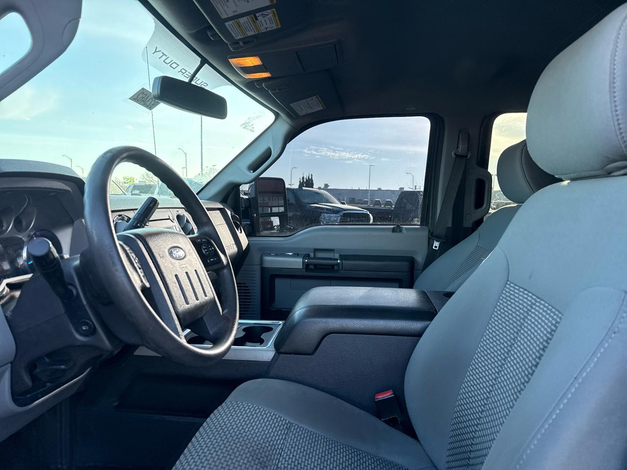 Ford F-250 SD XLT Crew Cab 4WD 2016