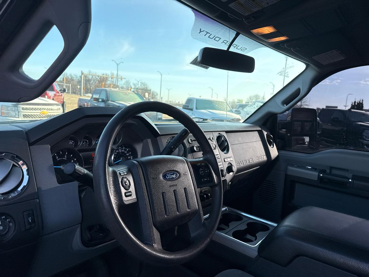 Ford F-250 SD XLT Crew Cab 4WD 2016