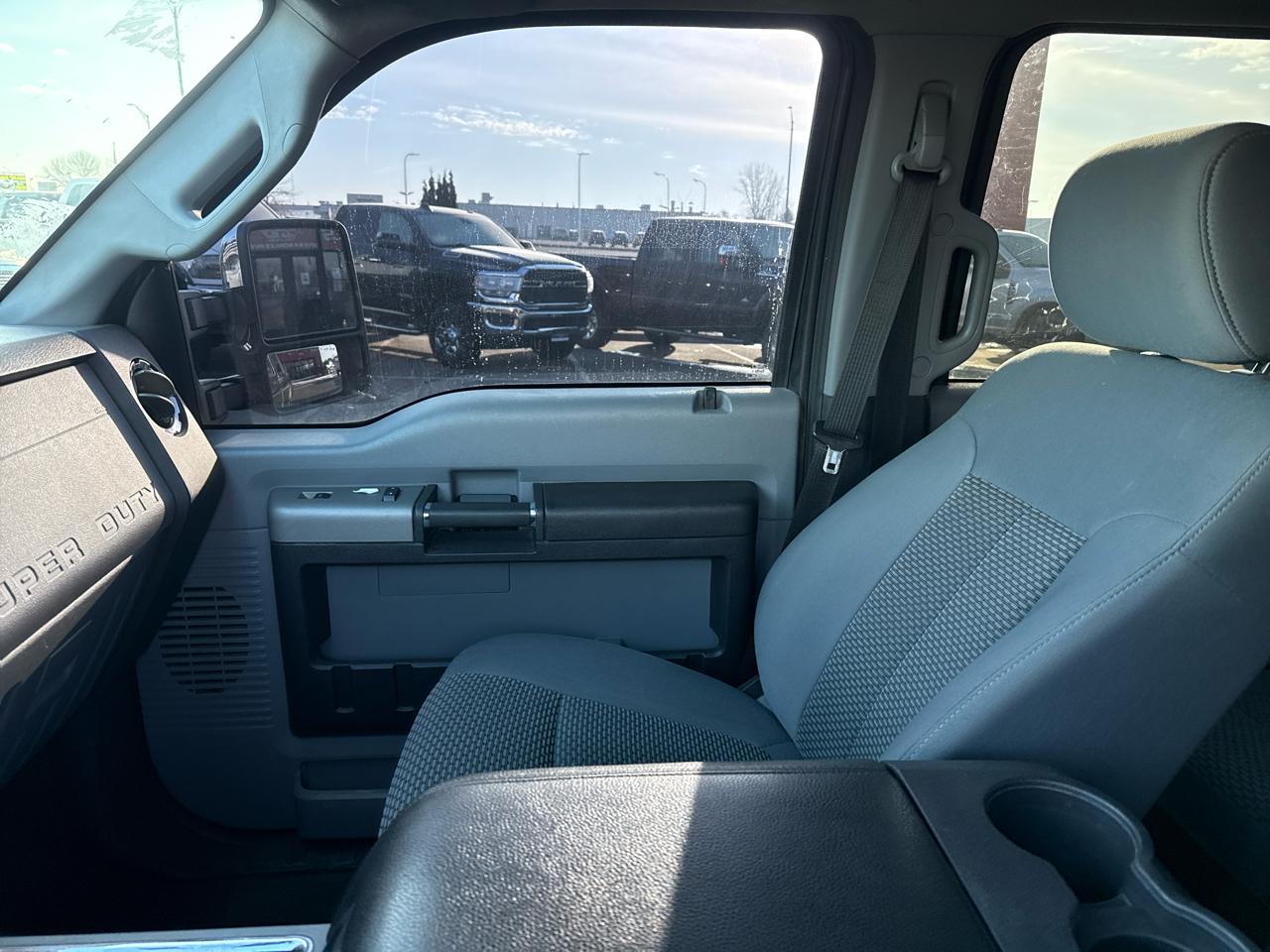 Ford F-250 SD XLT Crew Cab 4WD 2016