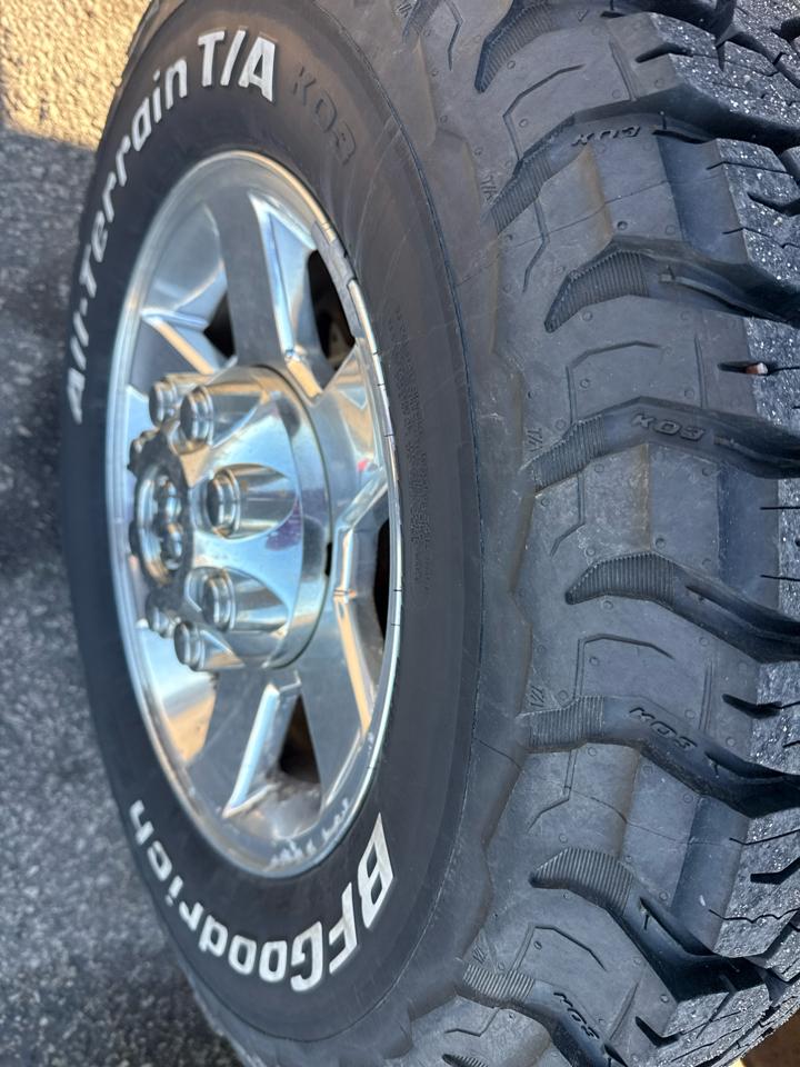 RAM 2500 SLT Crew Cab SWB 4WD 2012