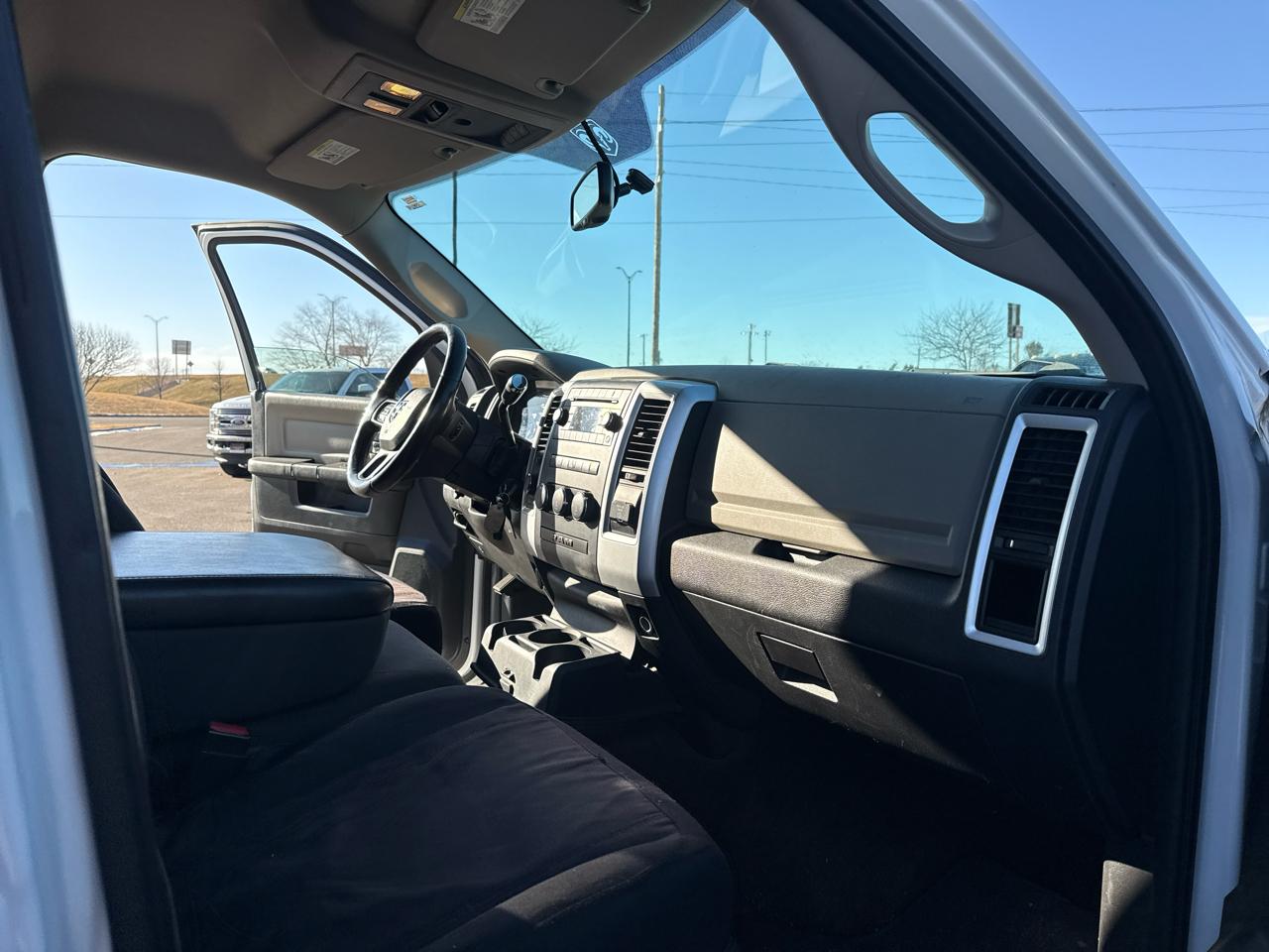 RAM 2500 SLT Crew Cab SWB 4WD 2012