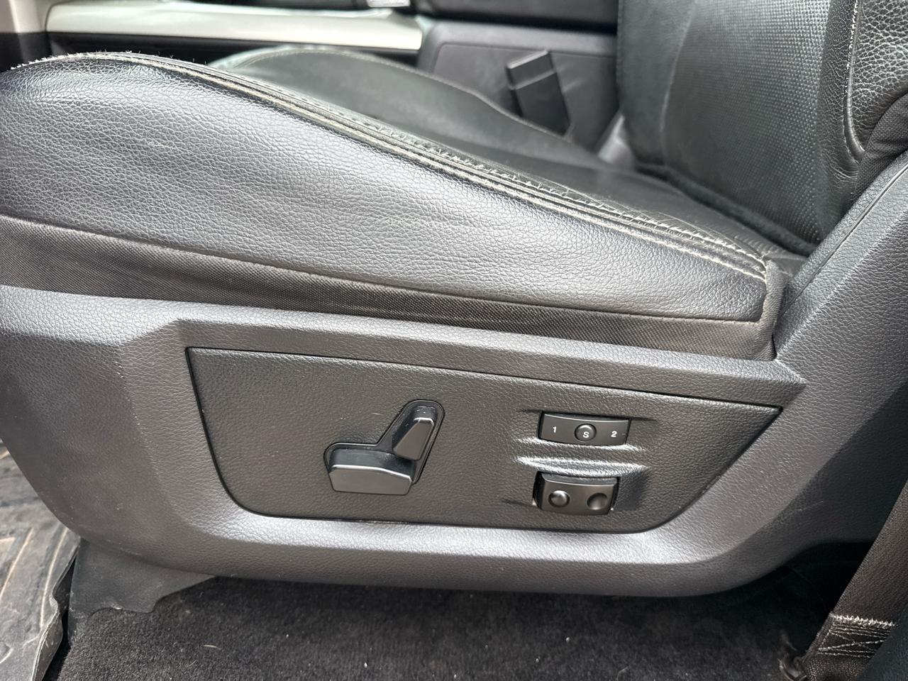 RAM 2500 Laramie Crew Cab SWB 4WD 2016