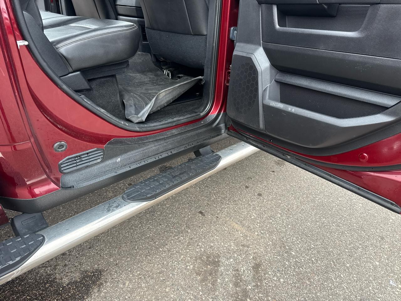 RAM 2500 Laramie Crew Cab SWB 4WD 2016