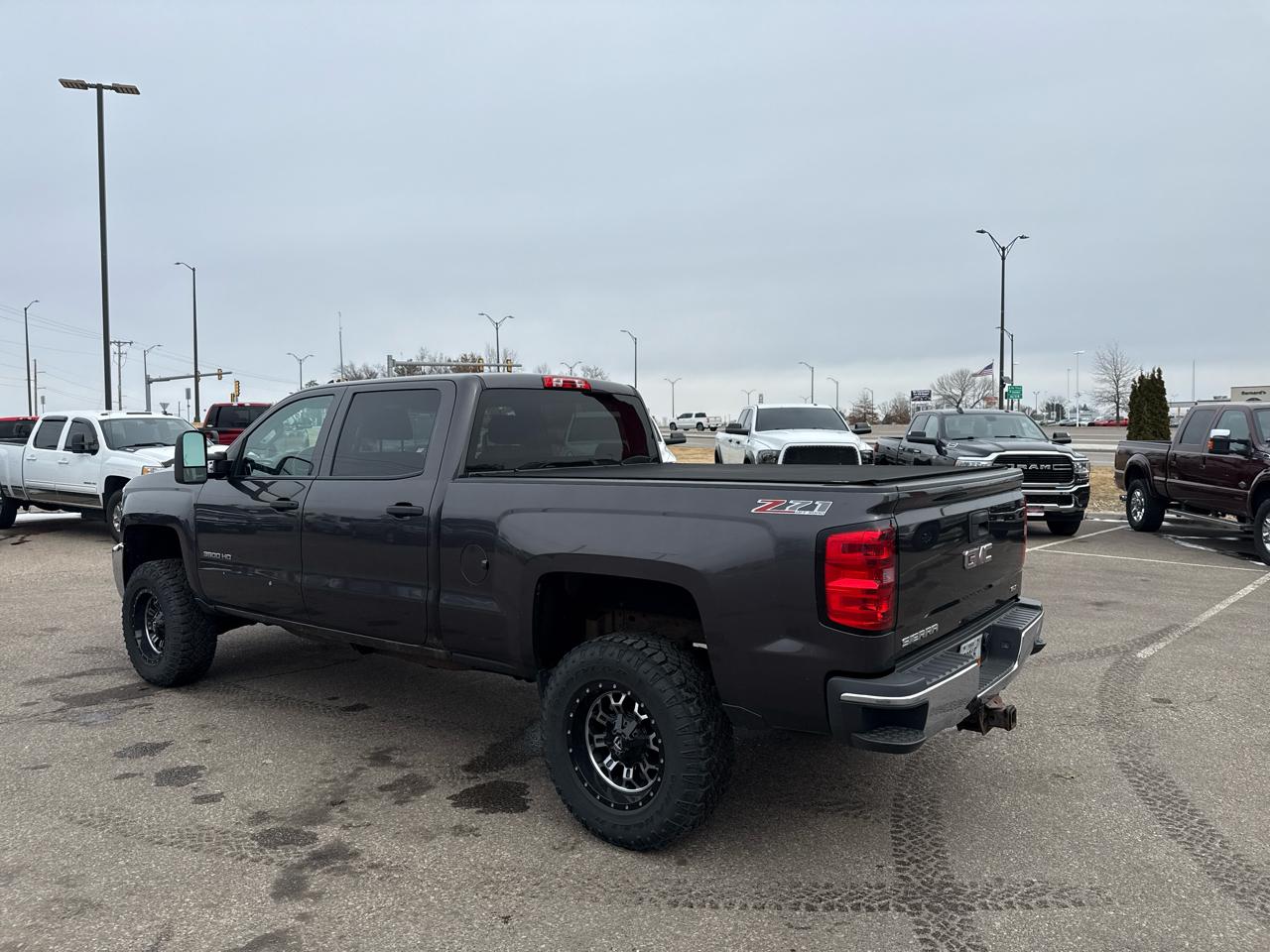 Chevrolet Silverado 3500HD LT Crew Cab 4WD 2015