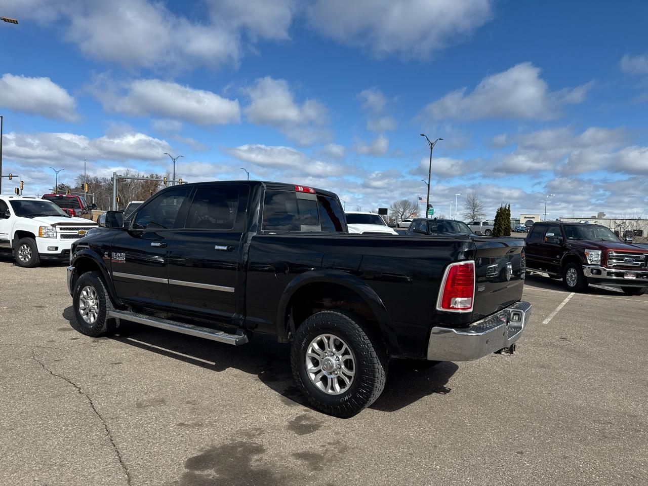 RAM 2500 Laramie Crew Cab SWB 4WD 2015