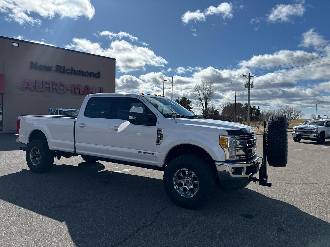 Ford F-350 SD Lariat Crew Cab 4WD 2017