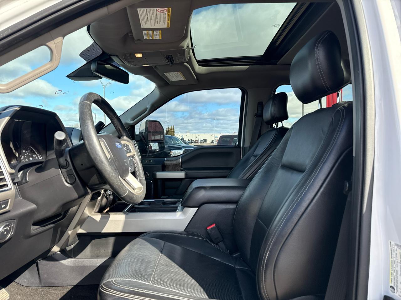 Ford F-350 SD Lariat Crew Cab 4WD 2017