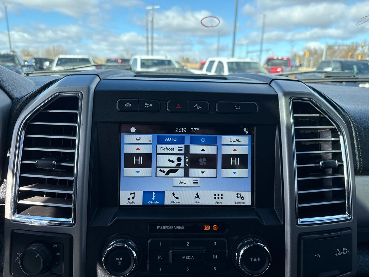 Ford F-350 SD Lariat Crew Cab 4WD 2017