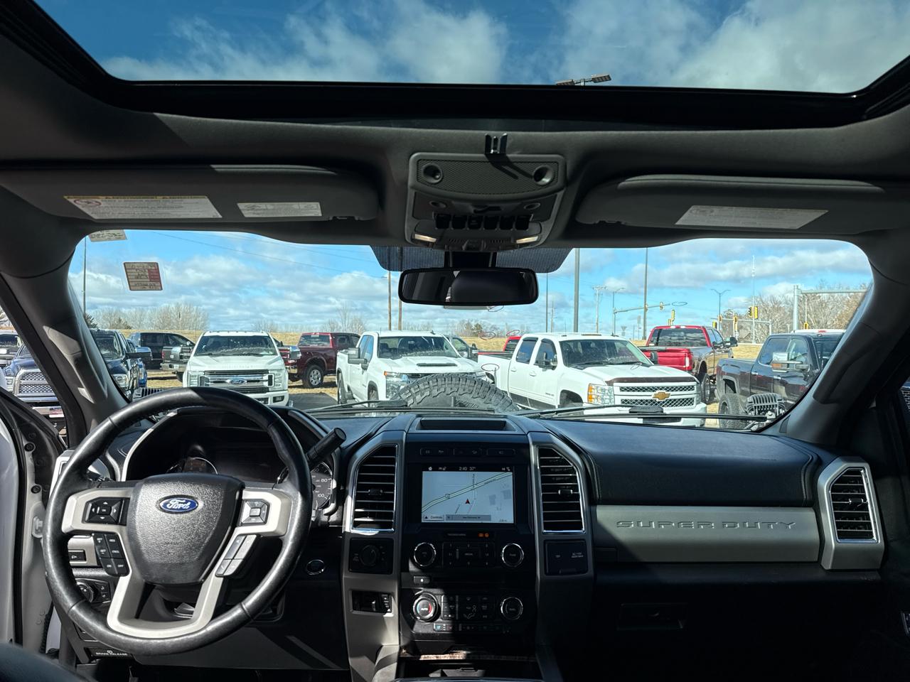 Ford F-350 SD Lariat Crew Cab 4WD 2017