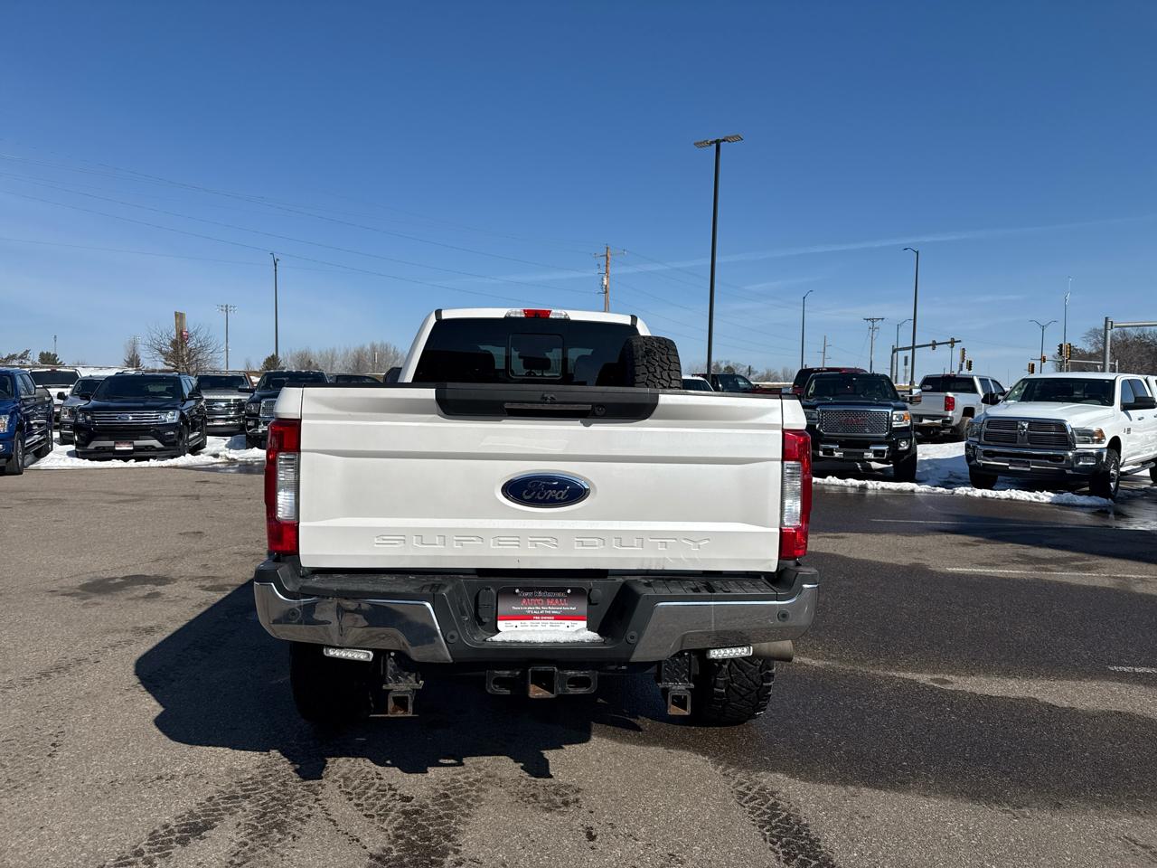 Ford F-350 SD Lariat Crew Cab 4WD 2017