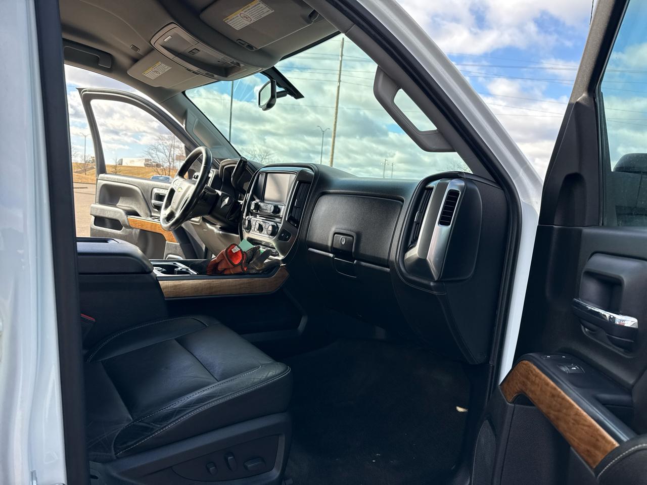 Chevrolet Silverado 2500HD LTZ Crew Cab 4WD 2017