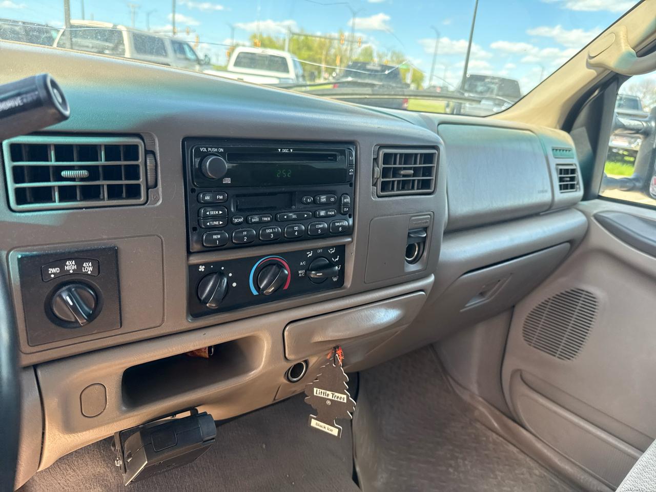 Ford F-350 SD Lariat Crew Cab Long Bed 4WD 2002