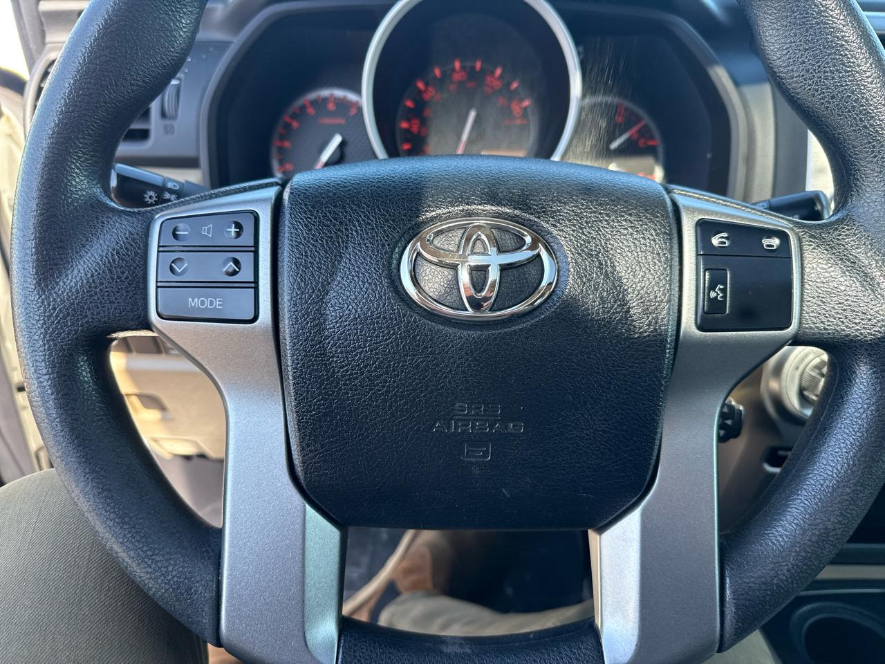 Toyota 4Runner SR5 4WD 2012