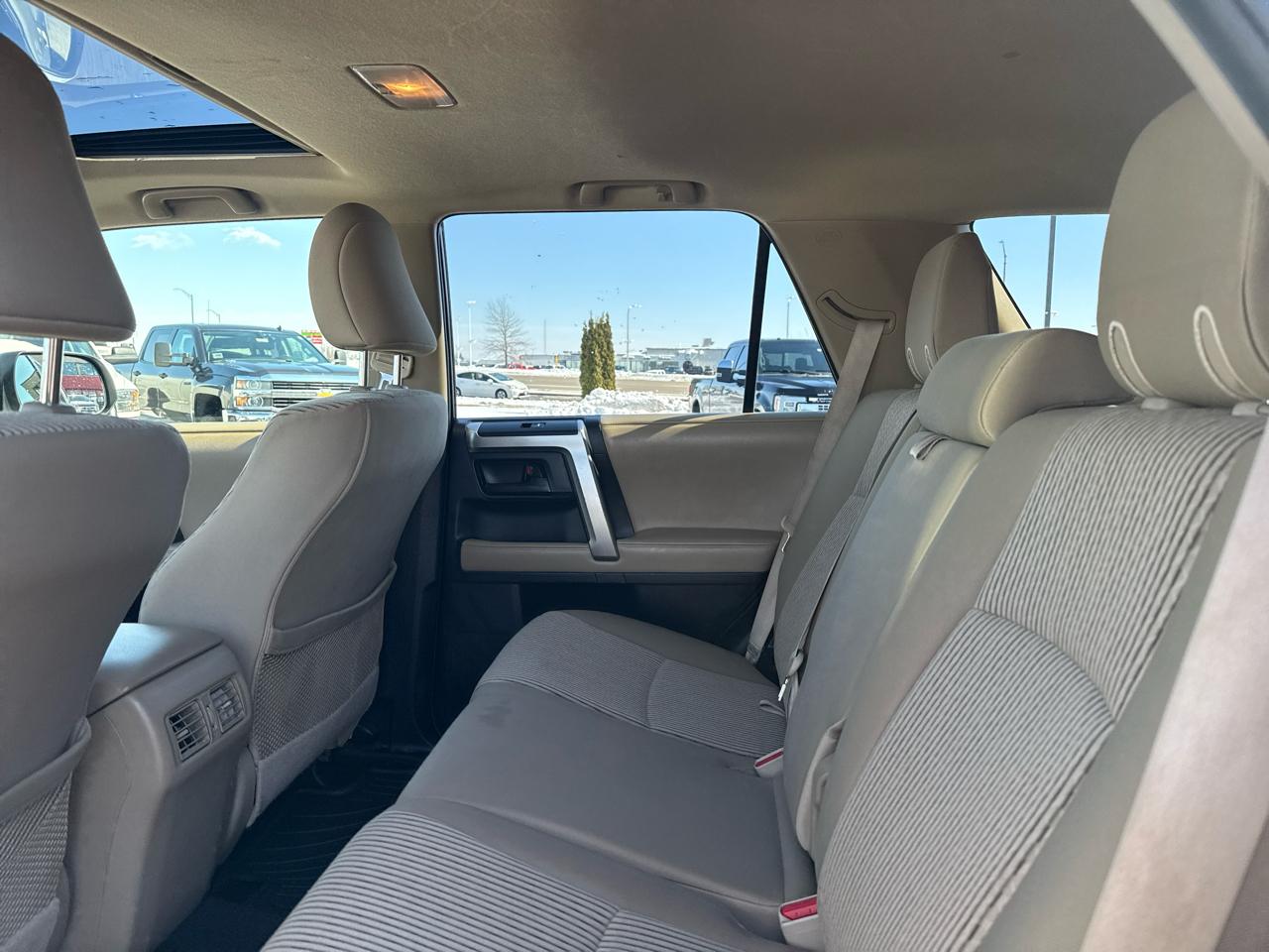 Toyota 4Runner SR5 4WD 2012