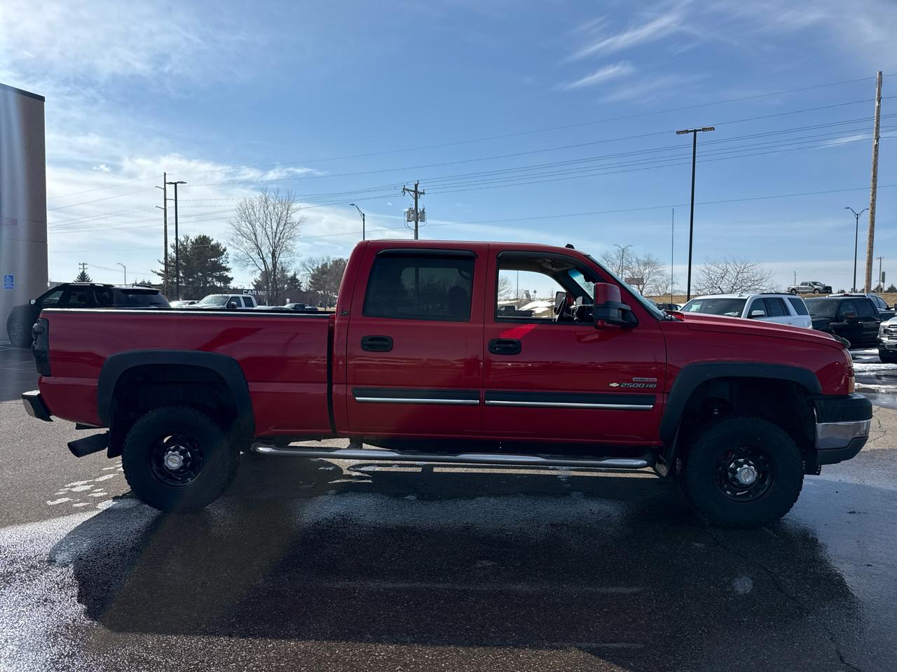 Chevrolet Silverado 2500HD LT Crew Cab Short Bed 4WD 2005