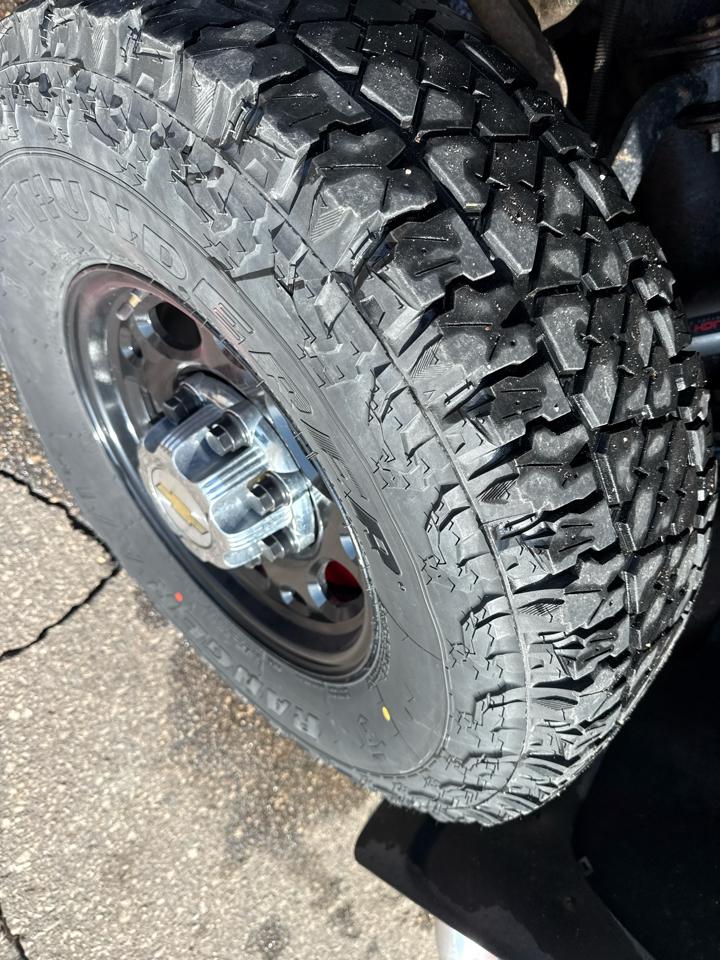 Chevrolet Silverado 2500HD LT Crew Cab Short Bed 4WD 2005