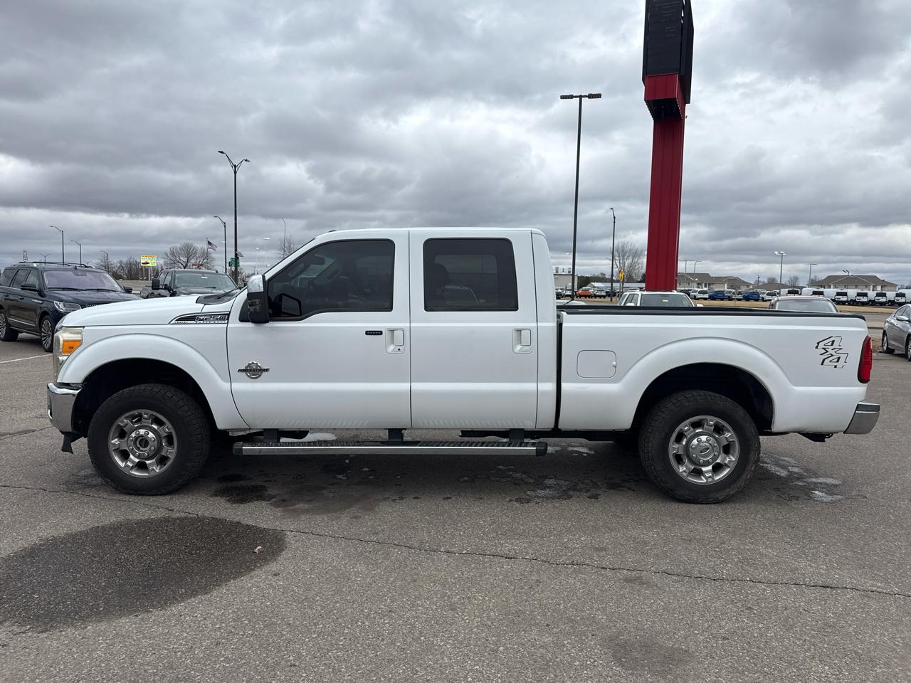 Ford F-250 SD Lariat Crew Cab 4WD 2015