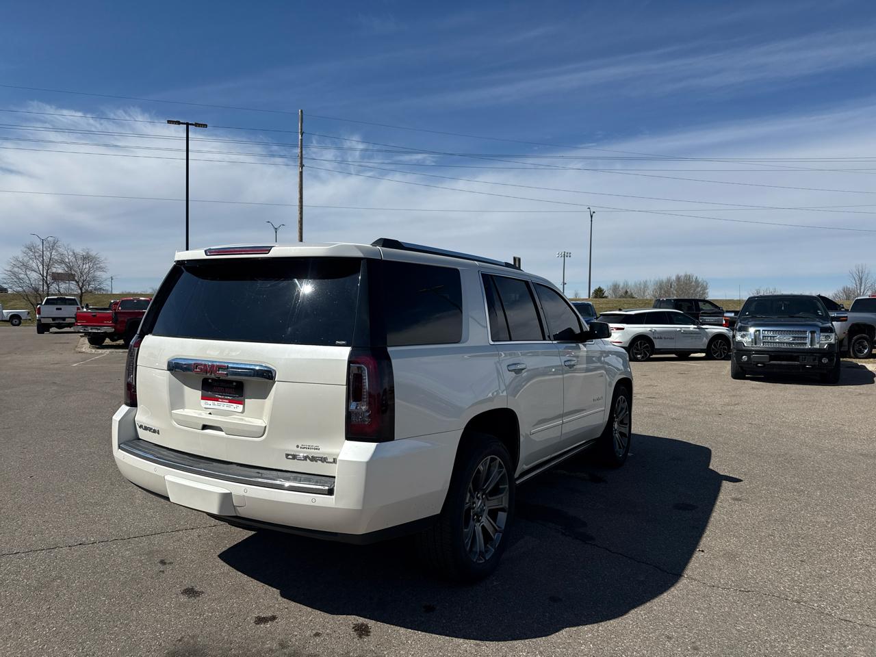 GMC Yukon Denali 4WD 2015