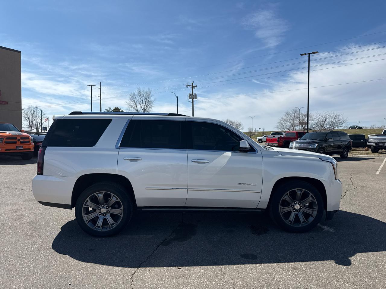 GMC Yukon Denali 4WD 2015