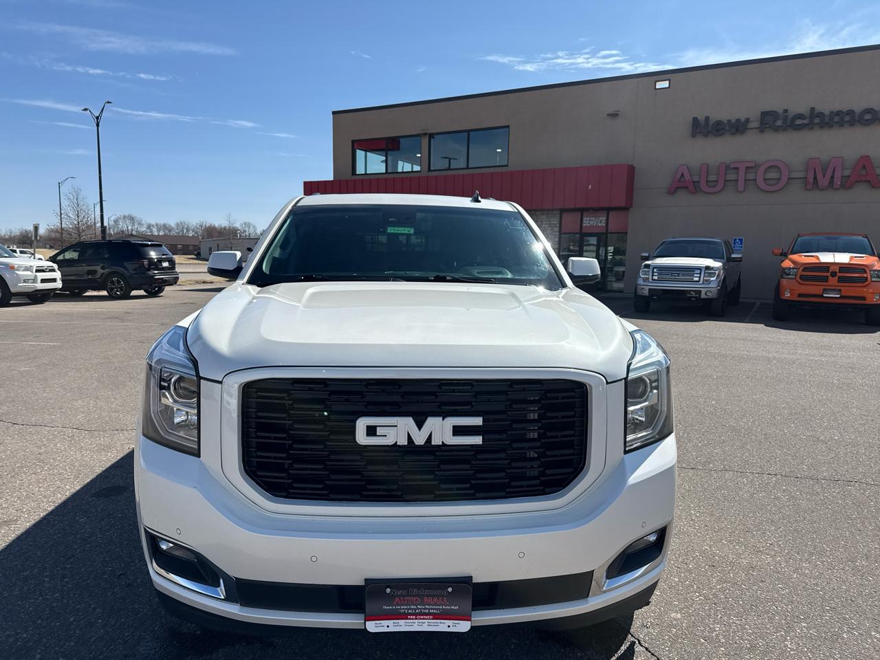 GMC Yukon Denali 4WD 2015