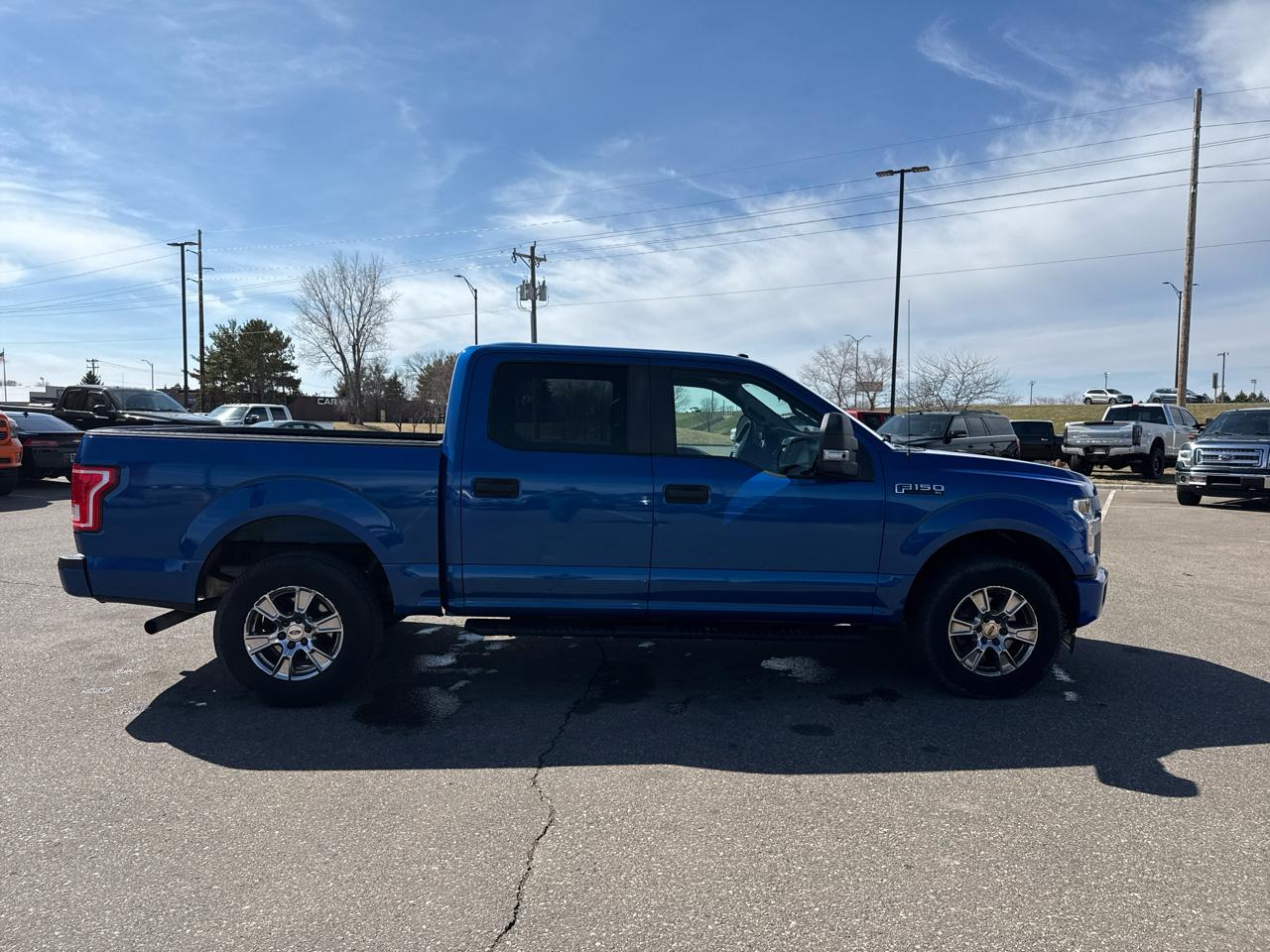 Ford F-150 XL SuperCrew 5.5-ft. Bed 4WD 2017