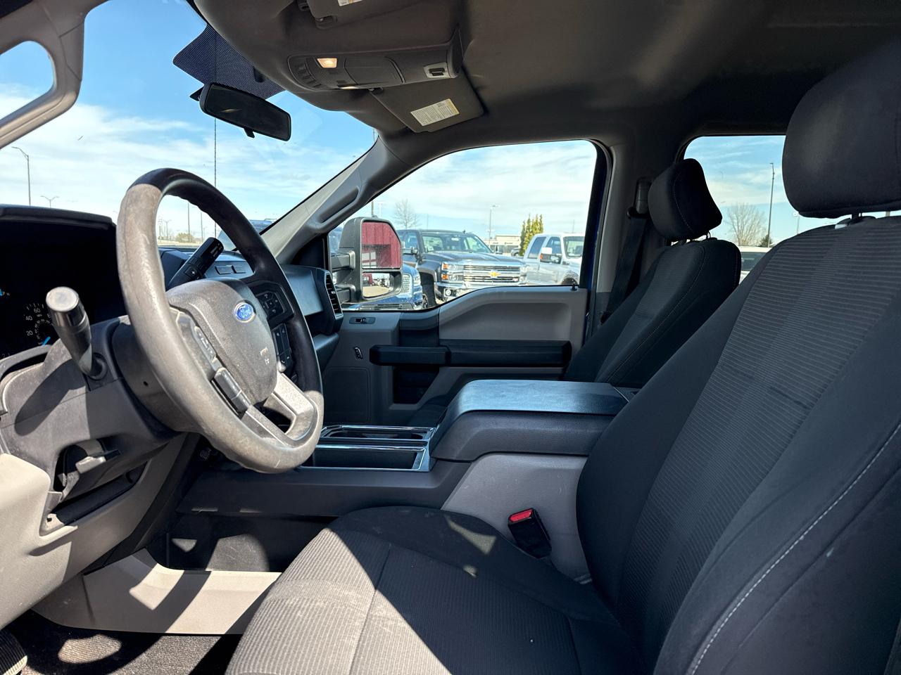 Ford F-150 XL SuperCrew 5.5-ft. Bed 4WD 2017