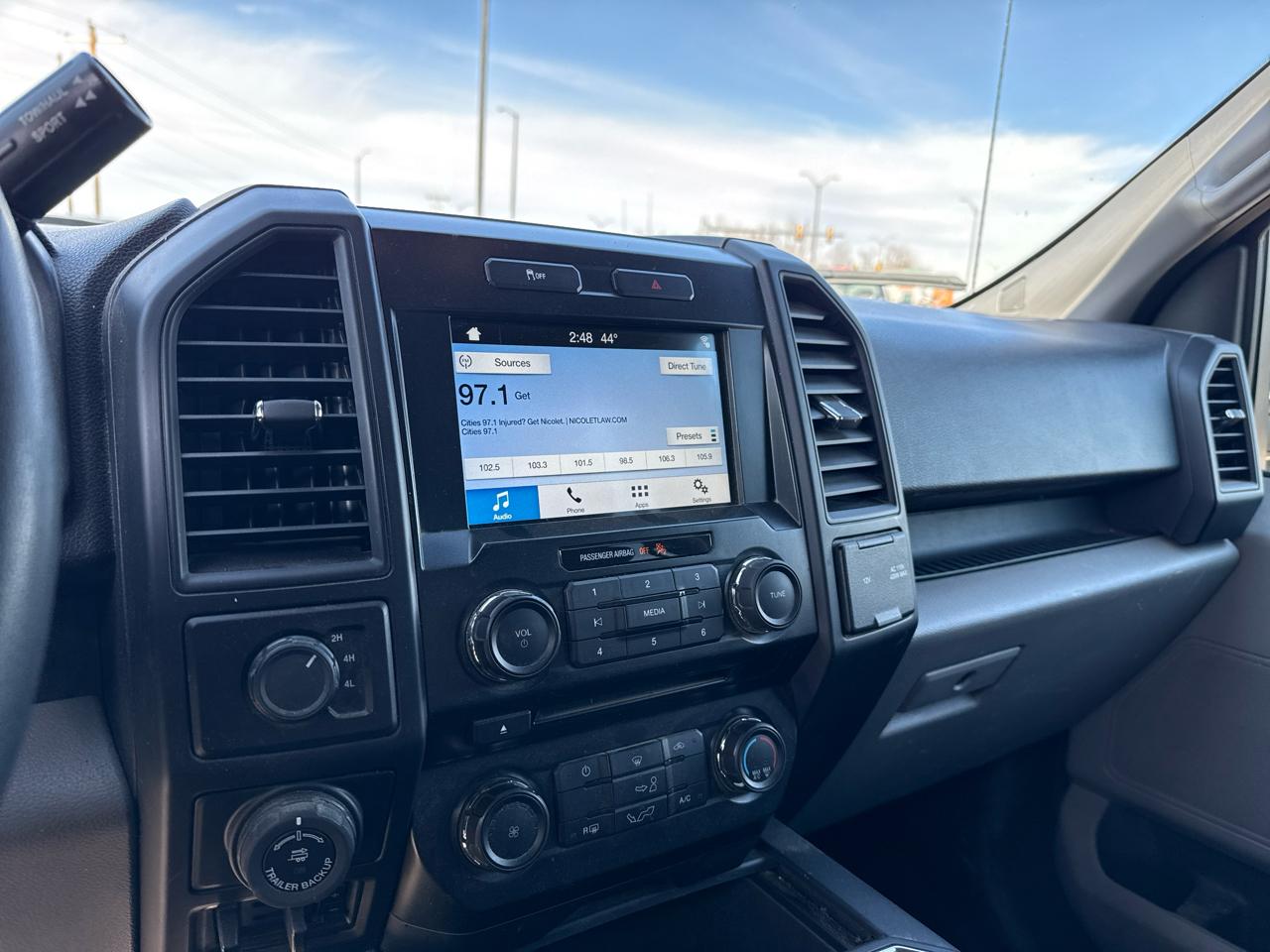 Ford F-150 XL SuperCrew 5.5-ft. Bed 4WD 2017