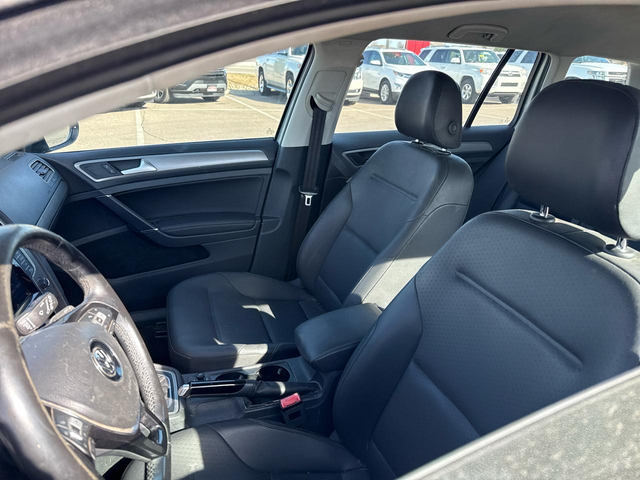 Volkswagen Golf SportWagen TDI S 6A 2015