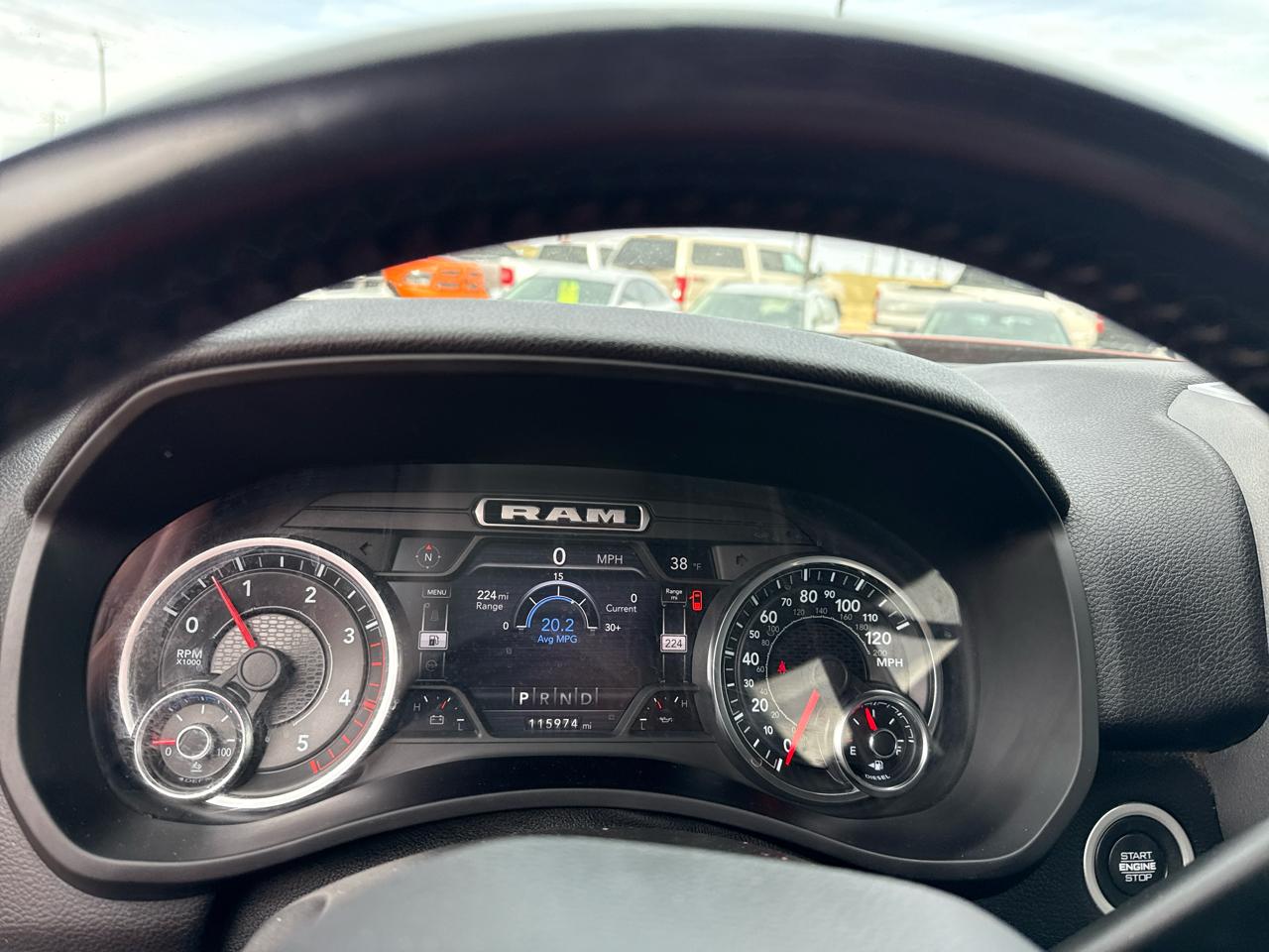 RAM 2500 Tradesman Crew Cab SWB 4WD 2022