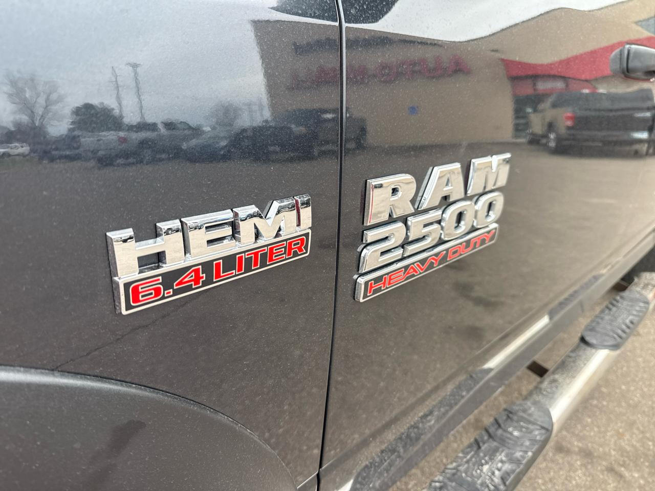 RAM 2500 Tradesman Crew Cab SWB 4WD 2017