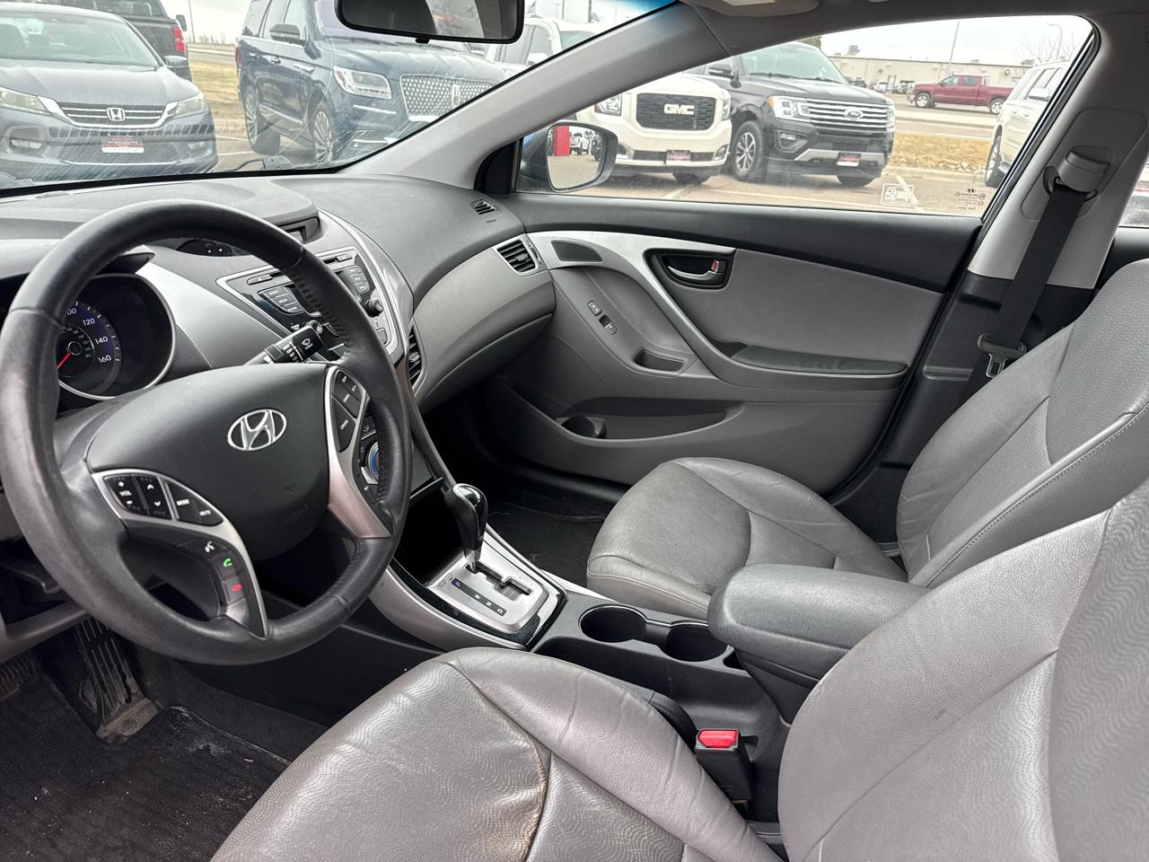 Hyundai Elantra Limited 2013