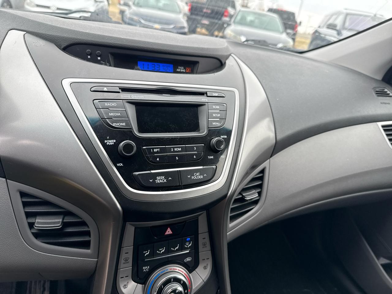 Hyundai Elantra Limited 2013