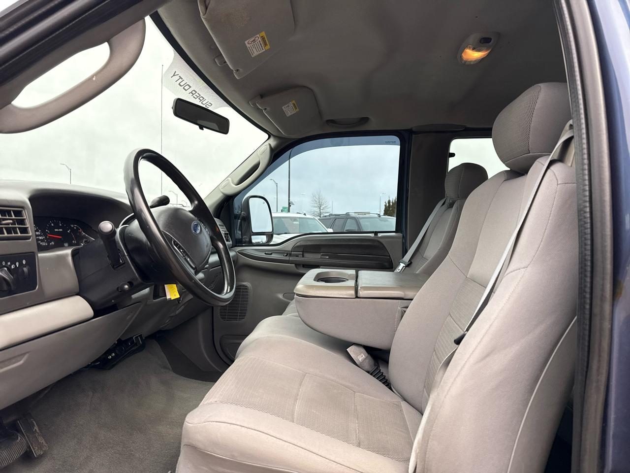 Ford F-350 SD XL SuperCab 4WD 2004