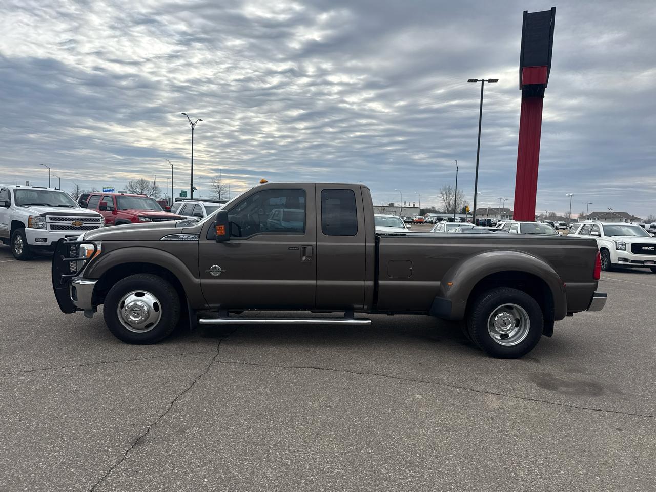 Ford F-350 SD Lariat SuperCab Long Bed DRW 2WD 2016