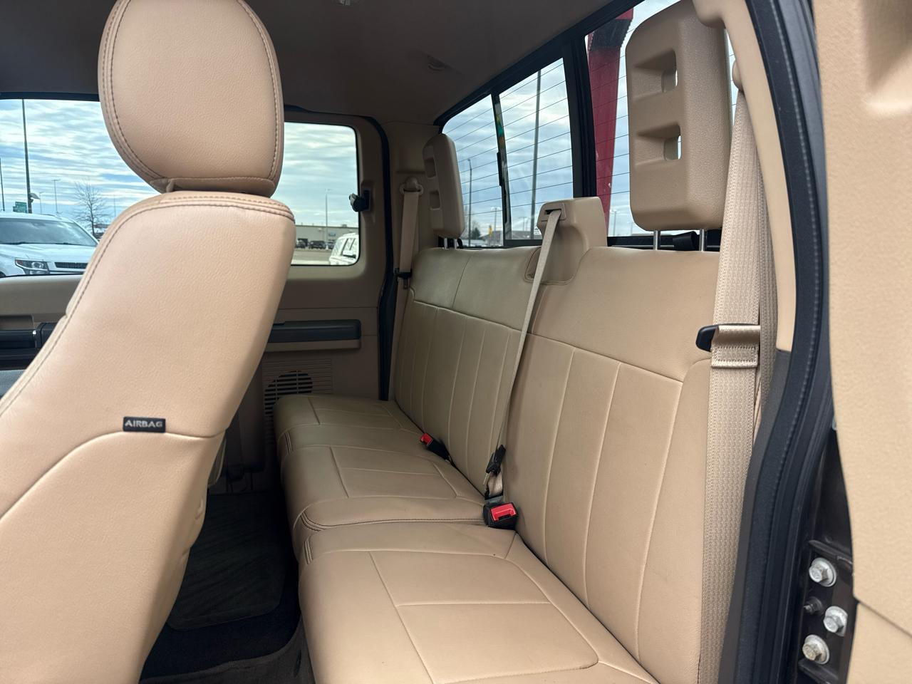 Ford F-350 SD Lariat SuperCab Long Bed DRW 2WD 2016