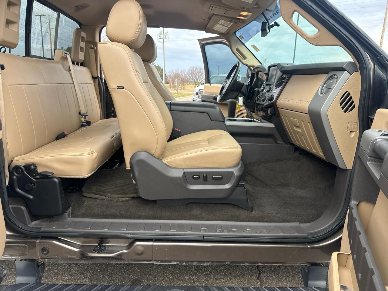 Ford F-350 SD Lariat SuperCab Long Bed DRW 2WD 2016