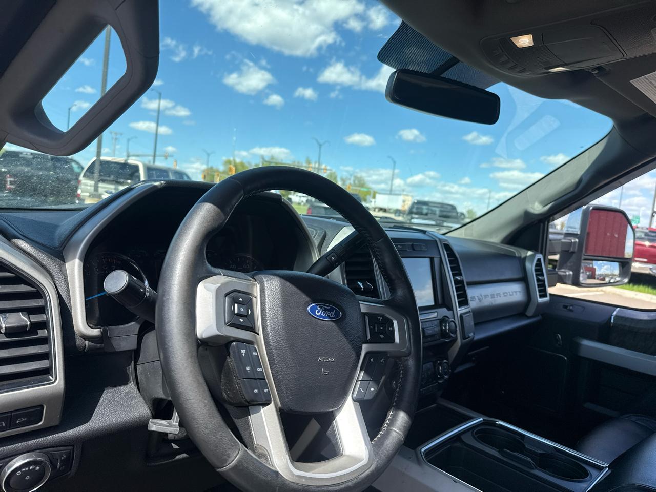 Ford F-250 SD Lariat Crew Cab 4WD 2019