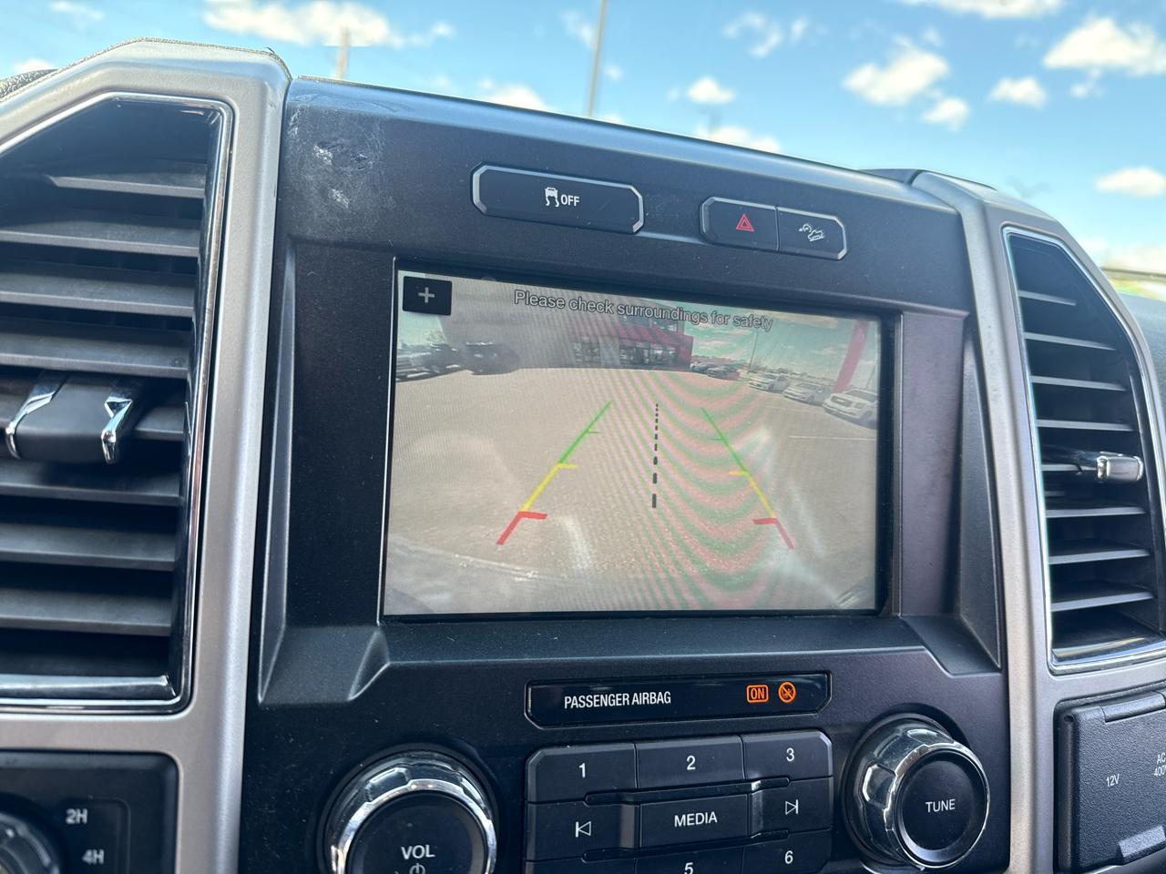 Ford F-250 SD Lariat Crew Cab 4WD 2019
