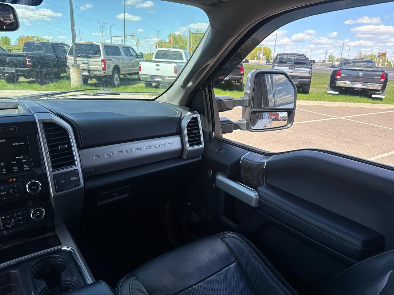 Ford F-250 SD Lariat Crew Cab 4WD 2019