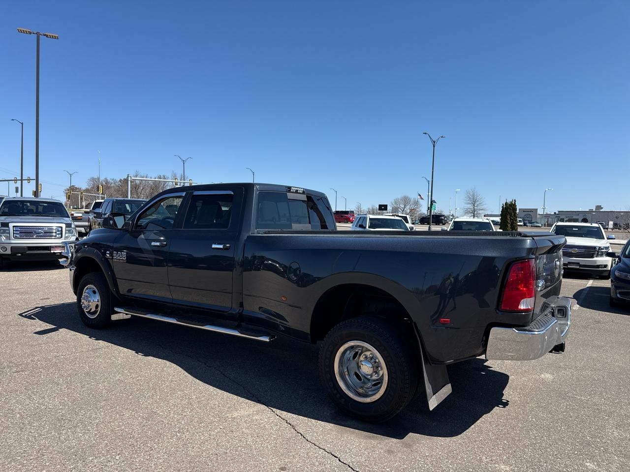 RAM 3500 SLT Crew Cab LWB 4WD DRW 2018