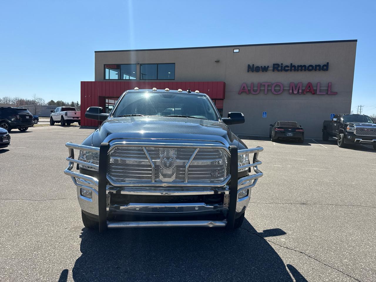 RAM 3500 SLT Crew Cab LWB 4WD DRW 2018