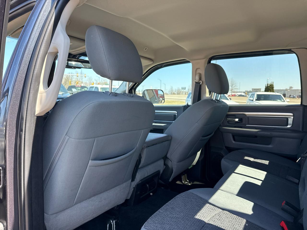 RAM 3500 SLT Crew Cab LWB 4WD DRW 2018