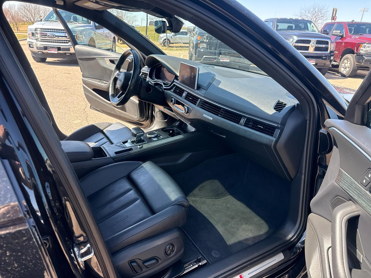 Audi A4 2.0 TFSI Premium Plus quattro 7A 2018