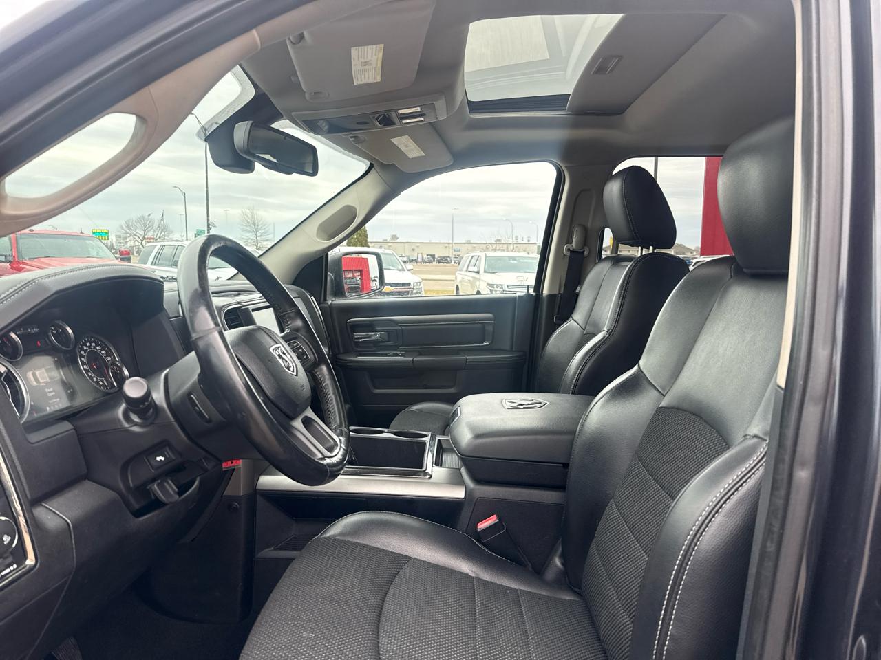 RAM 1500 Sport Quad Cab 4WD 2014