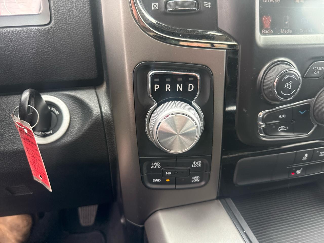 RAM 1500 Sport Quad Cab 4WD 2014